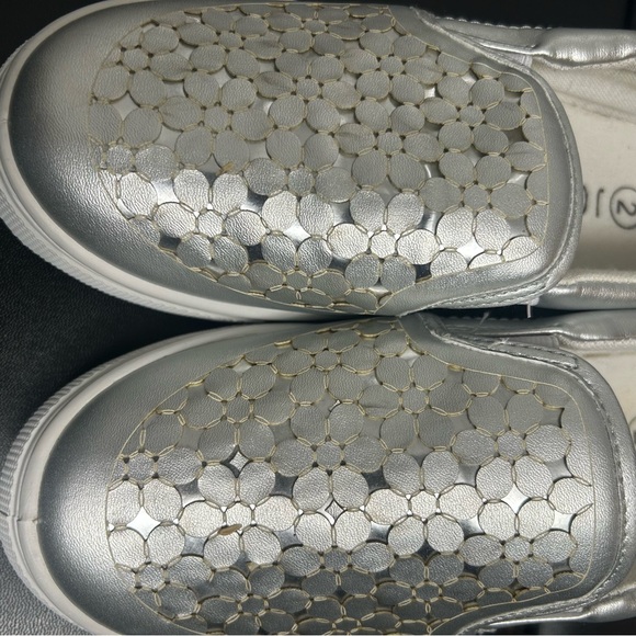 Josiny floral slip on fashion sneakers girls youth size 2 - Picture 5 of 5